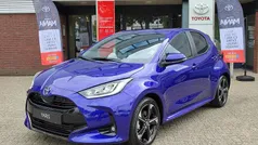 Blauw Nieuw 2025 Toyota Yaris Hybrid Executive Hatchback | € 34.695 (Eerlijke prijs)