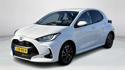 Wit Occasion 2026 Toyota Yaris Hybrid Hatchback | € 19.445 (Super prijs)