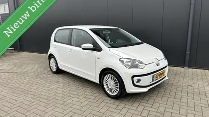 Wit Gebruikt 2015 VW up! high up! Hatchback | € 6.950 (Eerlijke prijs)