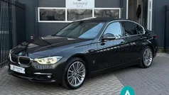 Bruin Gebruikt 2016 BMW 330 Luxury Line Sedan | € 16.940 (Goede deal)