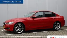 Rood Gebruikt 2012 BMW 320 Executive Sedan | € 12.995 (Eerlijke prijs)