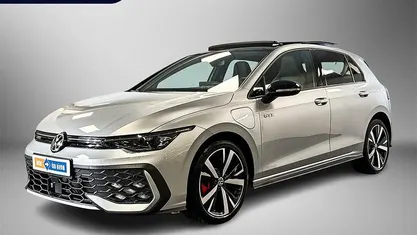 Occasion VW Golf VIII GTE 272 PK (200 kW) 2025 Hatchback