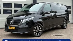 Zwart Gebruikt 2024 Mercedes EQV300 Van | € 49.900 (Eerlijke prijs)