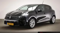 Gebruikt 2024 Renault Clio V Evolution Hatchback | € 19.195 (Eerlijke prijs)