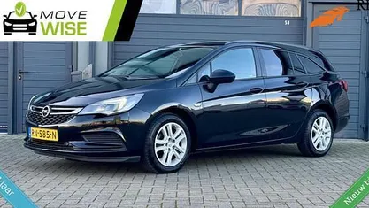 Zwart Gebruikt 2018 Opel Astra Business Stationwagen | € 7.395 (Goede deal)