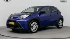Blauw Gebruikt 2024 Toyota Aygo Play Hatchback | € 18.945 (Eerlijke prijs)