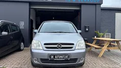 Grijs Gebruikt 2004 Opel Meriva Cosmo MPV | € 1.499 (Eerlijke prijs)