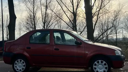 Rood Gebruikt 2008 Dacia Logan Ambiance Sedan | € 1.149 (Eerlijke prijs)