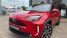 Rood Gebruikt 2023 Toyota Yaris Cross Active SUV | € 27.495 (Eerlijke prijs)