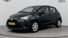Zwart Gebruikt 2020 Toyota Yaris Hybrid Active Hatchback | € 16.600 (Eerlijke prijs)