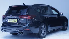 Zwart Gebruikt 2022 Ford Focus ST-Line Stationwagen | € 21.695 (Goede deal)
