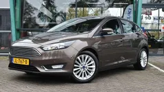 Bruin Gebruikt 2016 Ford Focus Titanium Hatchback | € 9.499 (Goede deal)