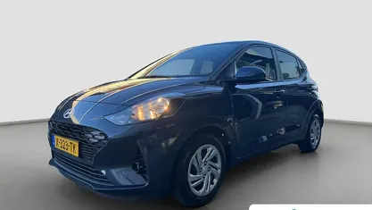 Grijs Occasion 2024 Hyundai i10 Comfort Hatchback | € 15.895 (Eerlijke prijs)