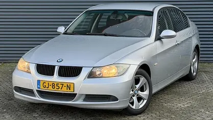 Occasion 2005 BMW 318 Sedan | € 1.950 (Eerlijke prijs)