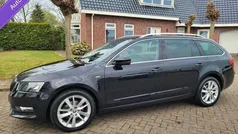 Zwart Gebruikt 2018 Skoda Octavia Stationwagen | € 12.399 (Eerlijke prijs)