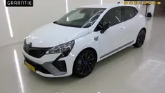 Wit Gebruikt 2024 Renault Clio V Esprit Alpine Hatchback | € 24.645 (Eerlijke prijs)