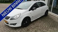 Wit Gebruikt 2010 Opel Corsa Selection Hatchback | € 610 (Super prijs)