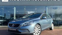 Gebruikt 2014 Volvo V40 Momentum Stationwagen | € 13.940 (Eerlijke prijs)