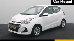 Wit Gebruikt 2019 Hyundai i10 Comfort Hatchback | € 9.940 (Eerlijke prijs)