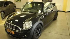 Zwart, metallic lak Gebruikt 2011 Mini One Cabriolet Salt Cabriolet | € 9.950 (Eerlijke prijs)