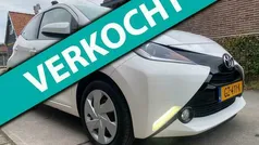 Wit Gebruikt 2015 Toyota Aygo X-play Hatchback | € 5.500 (Goede deal)