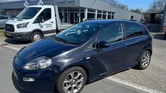 Blauw Gebruikt 2015 Fiat Punto Evo Lounge Hatchback | € 3.799 (Eerlijke prijs)
