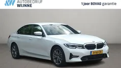 Wit Gebruikt 2020 BMW 330e Sedan | € 27.950 (Eerlijke prijs)