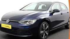 Blauw Gebruikt 2023 VW Golf VIII Business Hatchback | € 26.290 (Goede deal)