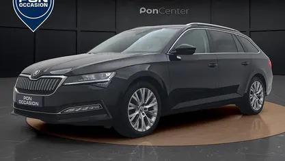 Zwart Occasion 2023 Skoda Superb Business Line Hatchback | € 28.950 (Eerlijke prijs)