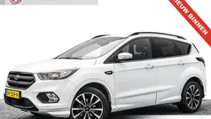 Wit Gebruikt 2018 Ford Kuga ST-Line SUV | € 16.735 (Eerlijke prijs)