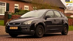 Zwart Gebruikt 2006 Ford Focus Hatchback | € 1.950 (Eerlijke prijs)
