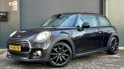 Gebruikt 2015 Mini Cooper Business Hatchback | € 10.994 (Goede deal)
