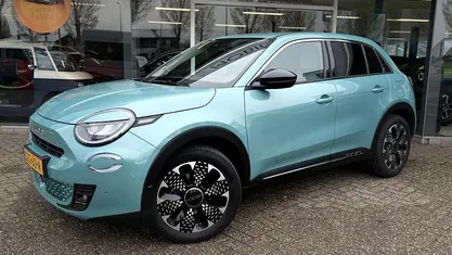 Occasion 2025 Fiat 600 La Prima SUV | € 26.900 (Eerlijke prijs)