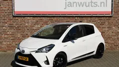 Wit Gebruikt 2019 Toyota Yaris Hybrid Sport Hatchback | € 19.950 (Eerlijke prijs)