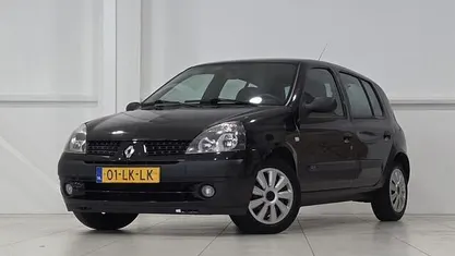Zwart Gebruikt 2003 Renault Clio II Authentique Hatchback | € 1.494 (Eerlijke prijs)