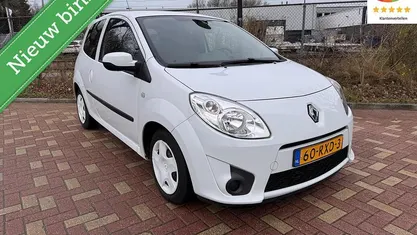 Wit Gebruikt 2011 Renault Twingo Collection Hatchback | € 3.440 (Eerlijke prijs)
