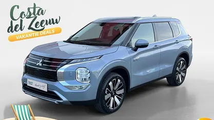 Gebruikt 2025 Mitsubishi Outlander P-HEV Edition SUV | € 52.240 (Eerlijke prijs)