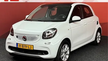 Wit Occasion 2019 Smart ForFour Electric Drive Hatchback | € 7.448 (Eerlijke prijs)