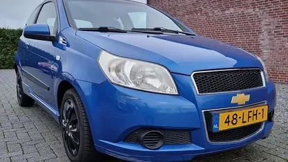 Blauw Gebruikt 2010 Chevrolet Aveo LS Hatchback | € 1.950 (Eerlijke prijs)