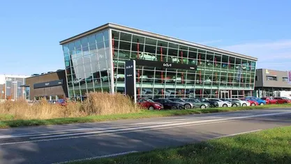 Gebruikt 2015 Suzuki Alto Hatchback | € 5.950 (Eerlijke prijs)