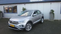 Gebruikt 2023 VW T-Roc Business SUV | € 33.450 (Eerlijke prijs)