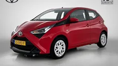 Rood Gebruikt 2019 Toyota Aygo X-play Hatchback | € 14.450 (Eerlijke prijs)