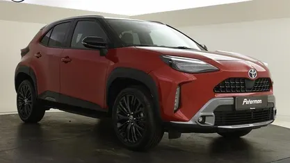Rood Gebruikt 2021 Toyota Yaris SUV | € 24.499 (Eerlijke prijs)