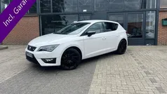 Wit Gebruikt 2016 Seat Leon CONNECT Hatchback | € 12.950 (Eerlijke prijs)