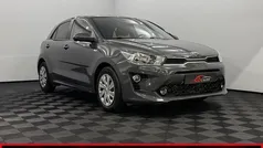 Grijs Gebruikt 2021 Kia Rio Comfort Hatchback | € 14.950 (Super prijs)