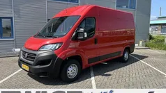 Rood Gebruikt 2020 Fiat Ducato Van | € 14.950 (Super prijs)