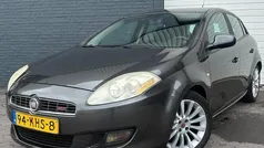 Grijs, metallic lak Gebruikt 2009 Fiat Bravo Hatchback | € 2.395 (Eerlijke prijs)