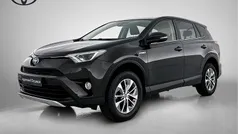 Gebruikt 2017 Toyota RAV4 Hybrid SUV | € 23.945 (Eerlijke prijs)