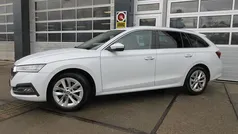 Wit Gebruikt 2021 Skoda Octavia Business Line Stationwagen | € 17.950 (Eerlijke prijs)