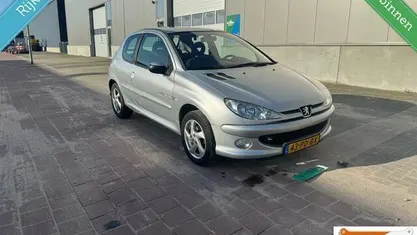 Occasion Peugeot 206 Quiksilver 88 PK (64 kW) 2004 Hatchback